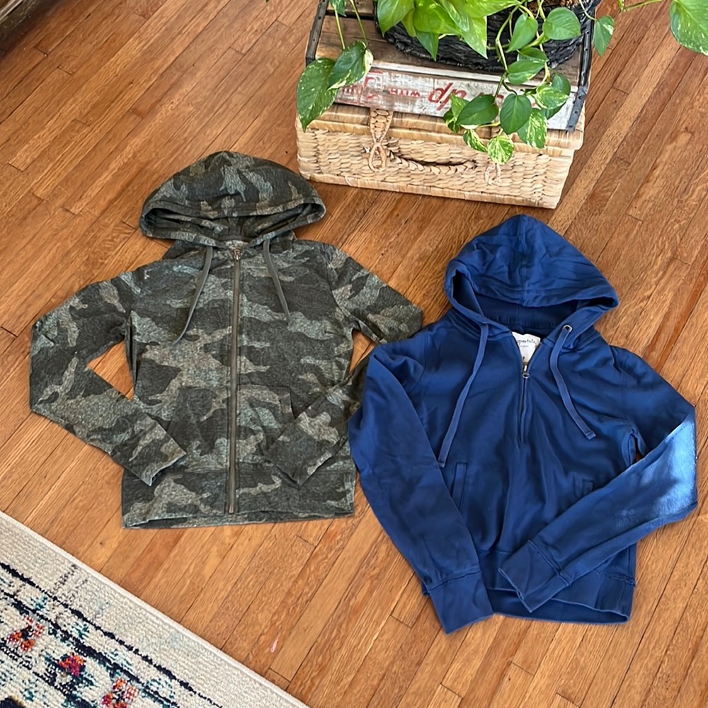 Aeropostale bundle of 2